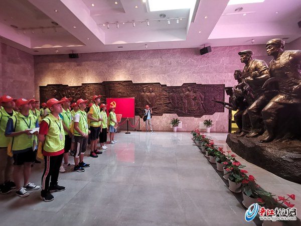 这个暑假有点酷  晋江近百名中学生研学大美中国