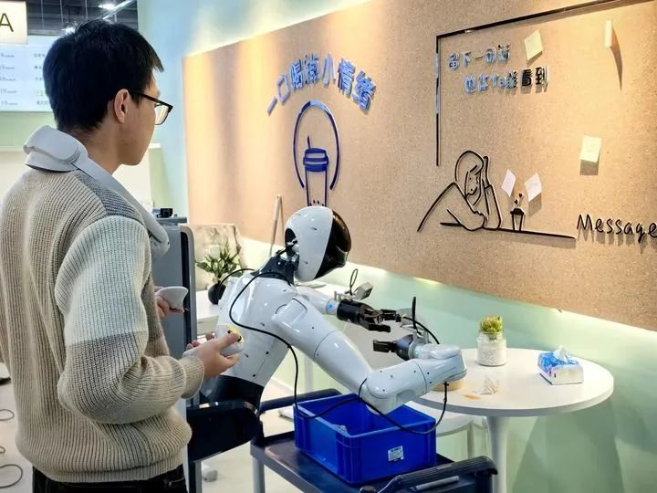 花5万元买台帮你做家务？人形机器人加速跑进量产元年(图1)