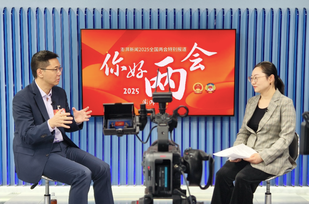 对话｜田轩代表：清华已为每位新生配备AI学习助手“清小搭”(图1)