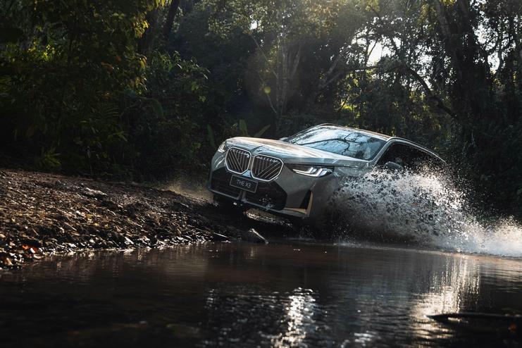 试驾｜全新BMW X3长轴距版：爬得上49度的坡，懂得你“暗送秋波”(图1)