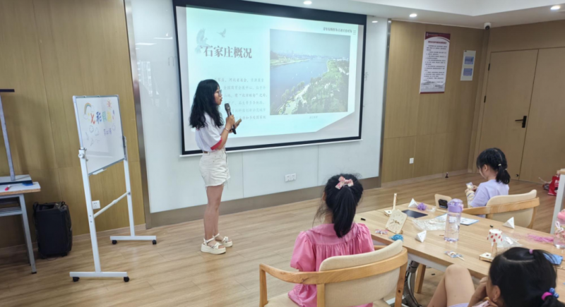 媒体管家: 时光剪影,柏卜情谊润童心田——西柏坡精神志愿宣讲走进袁家边儿童心间(图1) 媒体管家: 时光剪影,柏卜情谊润童心田——西柏坡精神志愿宣讲走进袁家边儿童心间(图1)