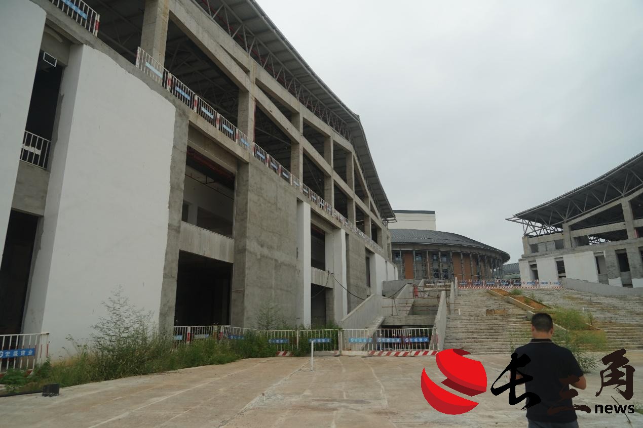 媒体管家： 已耗资6亿元 赣南最大在建文体民生项目停工十个月(图3)