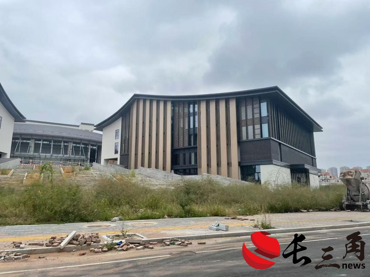媒体管家： 已耗资6亿元 赣南最大在建文体民生项目停工十个月(图4)
