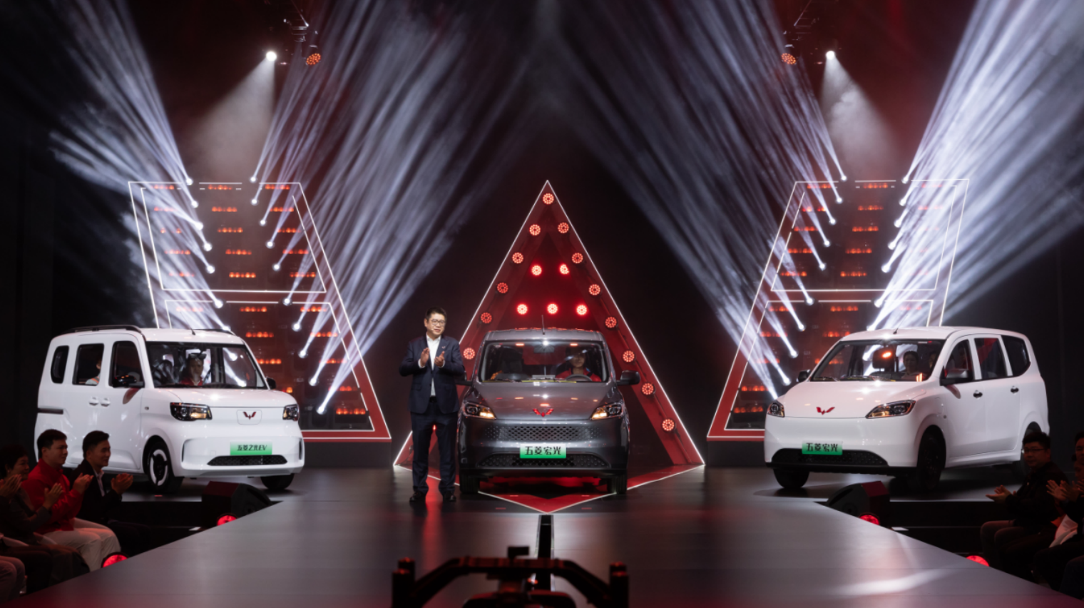 媒体管家： “创富神车”五菱红标开启新能源战略 引领商用车迈入换电时代(图2)