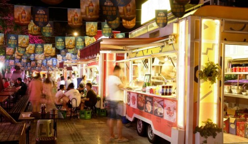 街景JEKEEN:为中国一半省市“制造”夜生活(图2) 街景JEKEEN:为中国一半省市“制造”夜生活(图2)