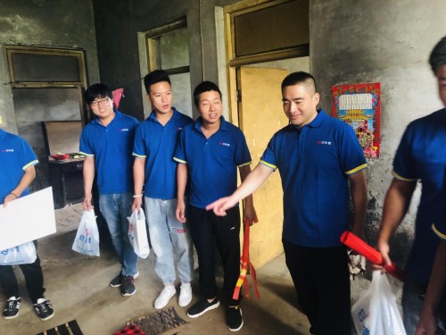 慈善送温暖,爱心献社会 ——日丰公益走进山西资助贫困学子(图7)