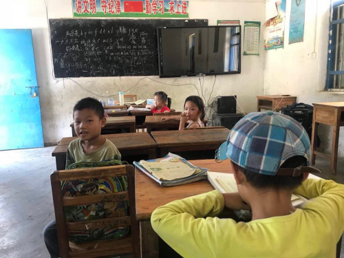 开学第一课：WiFi万能钥匙用公益为孩子打开梦想(图1)