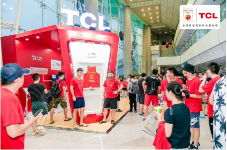 中国“篮”不住,TCL以一套花式应援组合拳助威中国男篮(图11) 中国“篮”不住,TCL以一套花式应援组合拳助威中国男篮(图11)