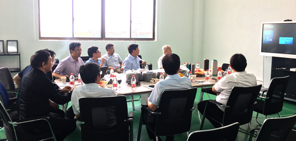 干勇院士、蒋士成院士江苏江山红化纤考察石墨烯原位聚合项目(图3)