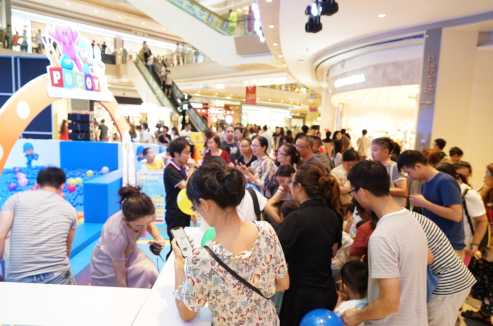国际IP+亲子场景+社交中心,深圳YI趣节成暑假“新宠”(图4) 国际IP+亲子场景+社交中心,深圳YI趣节成暑假“新宠”(图4)