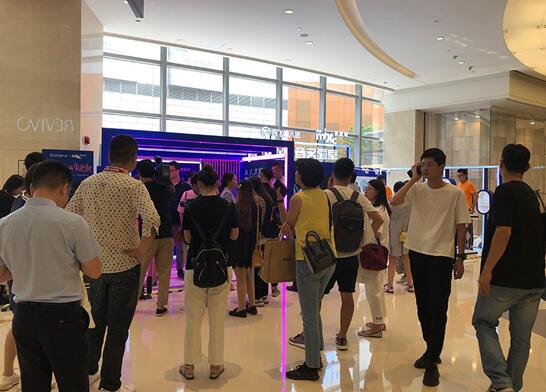 科大讯飞首家A.I.互动体验中心亮相合肥万象城(图2) 科大讯飞首家A.I.互动体验中心亮相合肥万象城(图2)