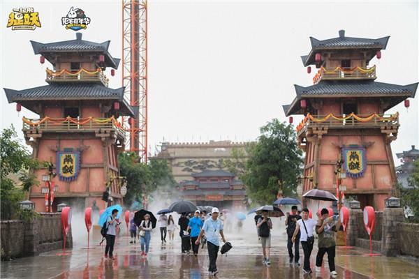 《一起来捉妖》嘉年华背后:拒宅文化开启了怎样的想象空间?(图1) 《一起来捉妖》嘉年华背后:拒宅文化开启了怎样的想象空间?(图1)