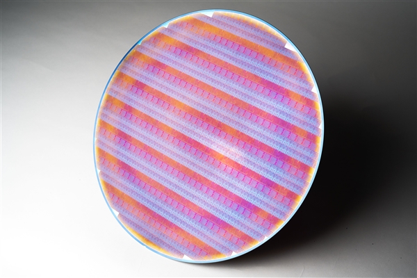 Intel PowerVia背面供电测试成功！“2nm”工艺见、频率提升6％(图2)